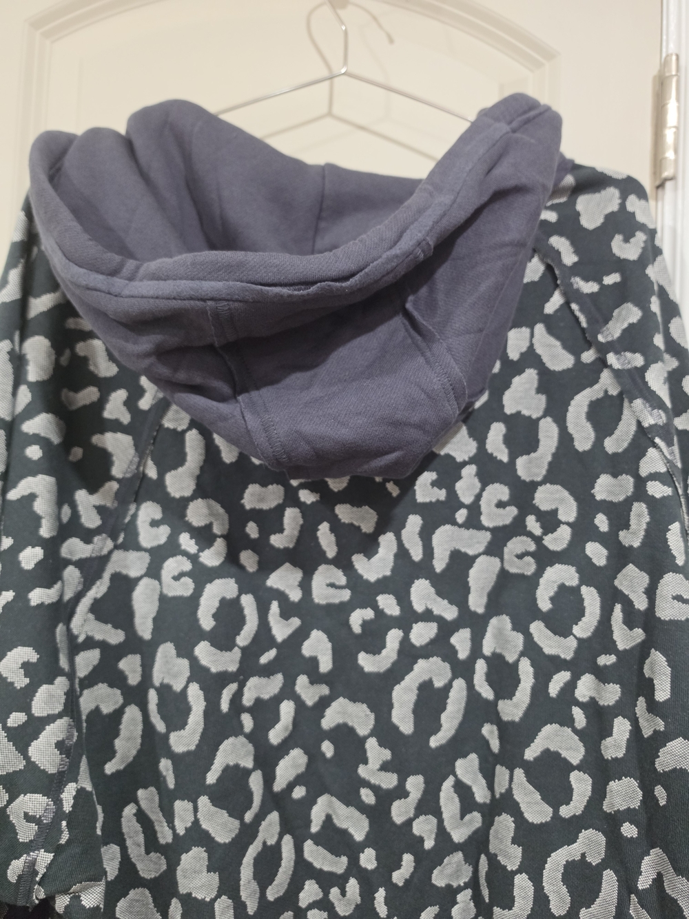 We The Free Meow Oversized Hoodie by Free People M NWT In Washed Black Combo - Picture 10 of 10